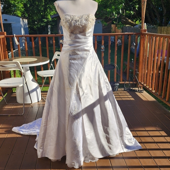 MAGGIE SOTTERO Couture White Strappless Adjustable Back Straps Bridal Dress 10 - Picture 4 of 11